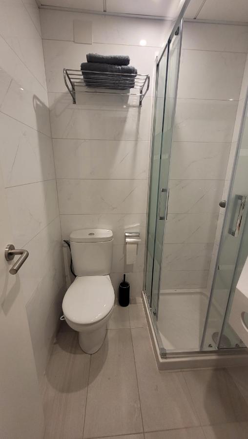 Platan Apartment Салоу Экстерьер фото