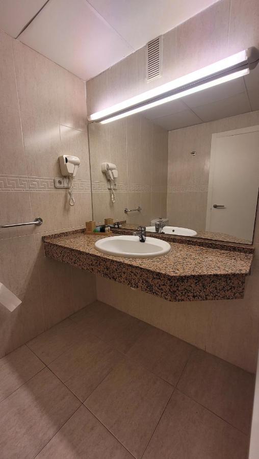 Platan Apartment Салоу Экстерьер фото