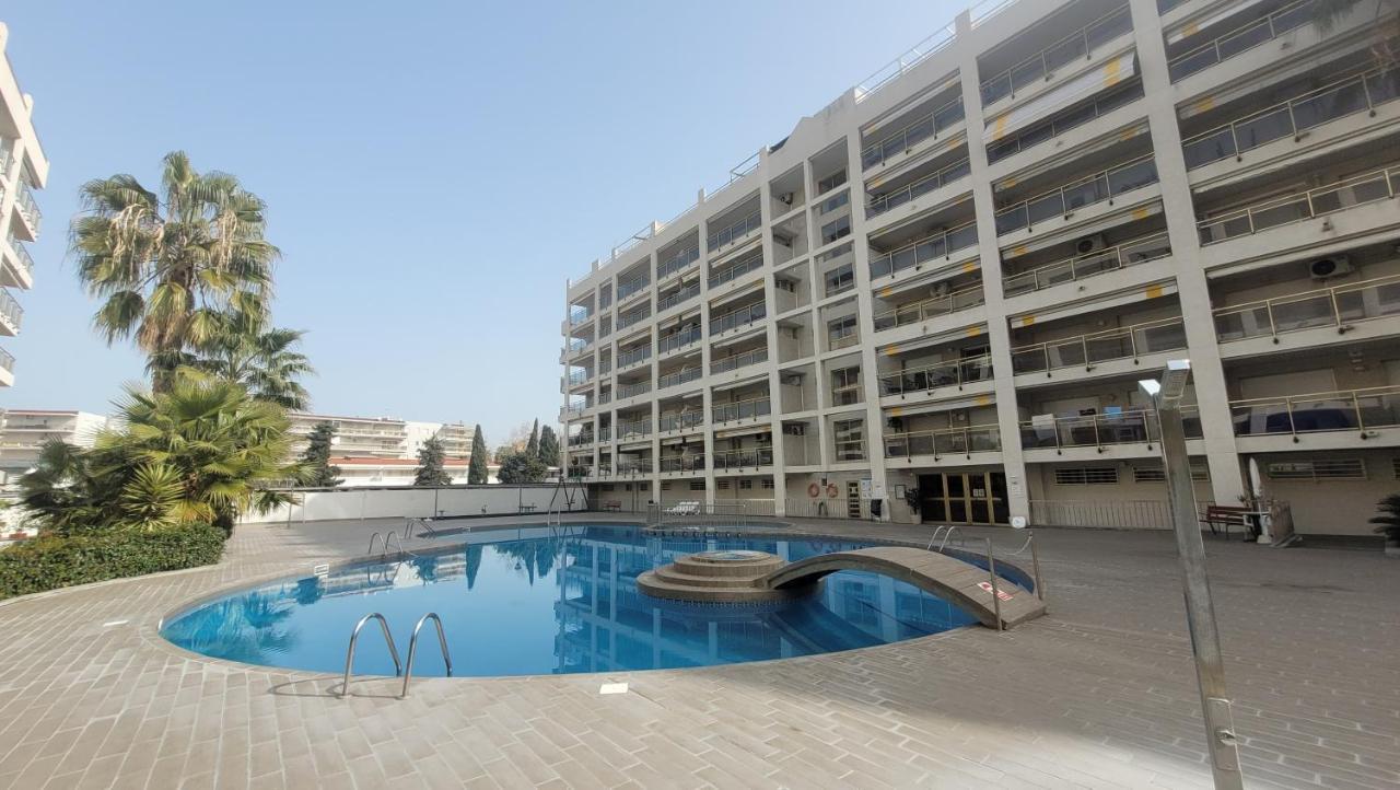 Platan Apartment Салоу Экстерьер фото
