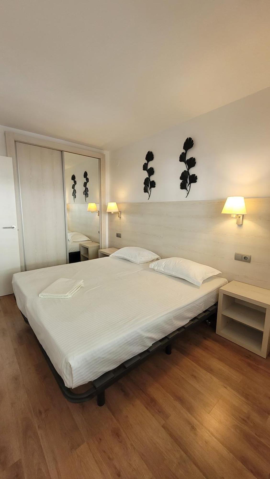 Platan Apartment Салоу Экстерьер фото